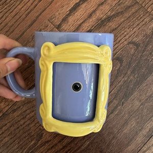 Friends TV Show mug- like new!